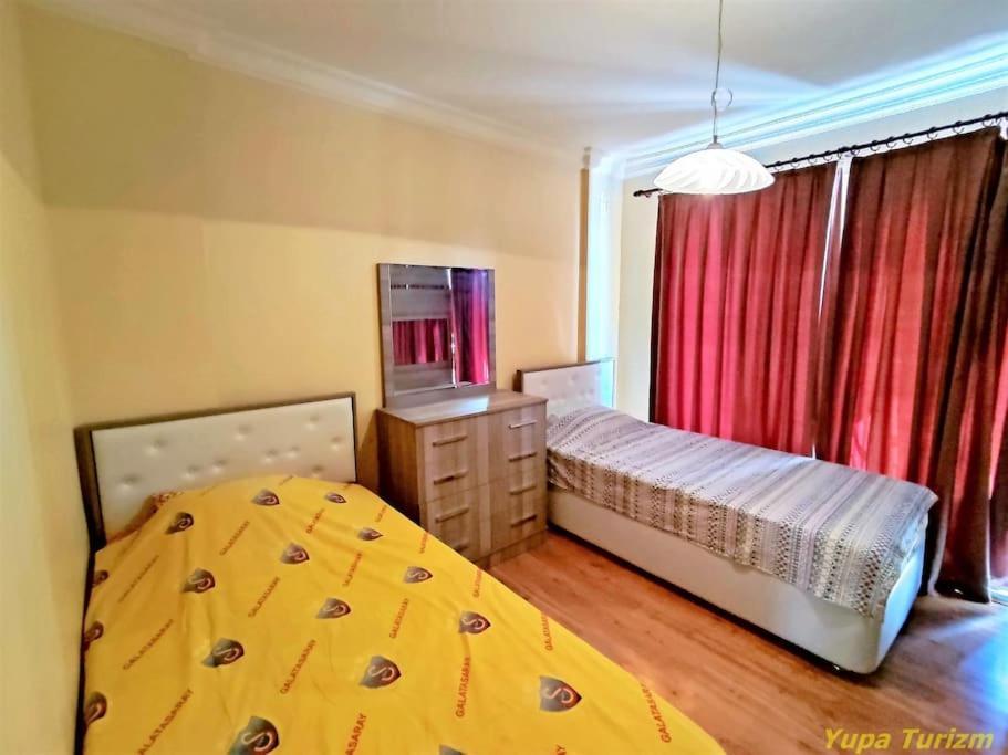 Villa Deniz Manzarali Korunakli Oezel Havuzlu Lueks